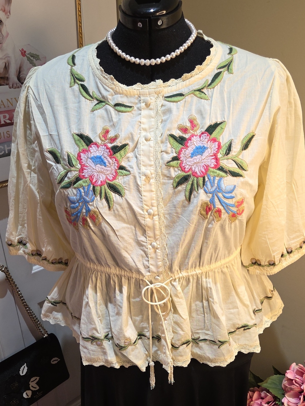 Nwt XL,L,M Jennifer&Grace Embroidered Cream/yellow  Peplum Tie-Waist Blouse - Picture 5 of 17
